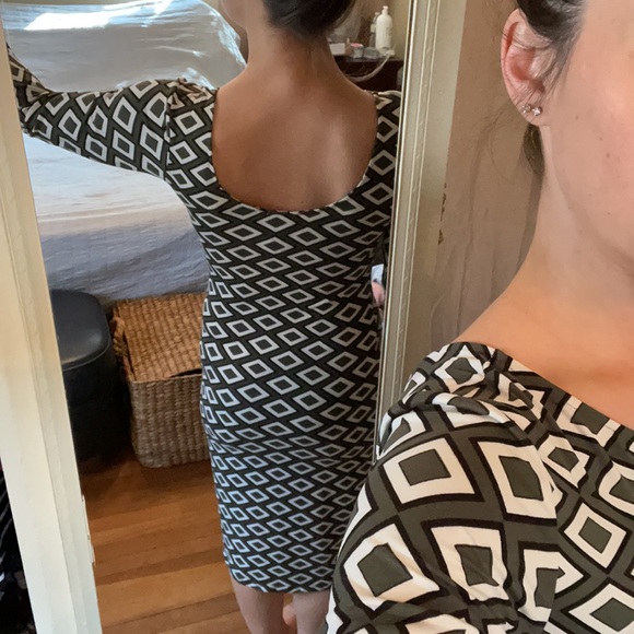 NWT Capella ladies size large fitted dress with geometric pattern - Picture 13 of 15